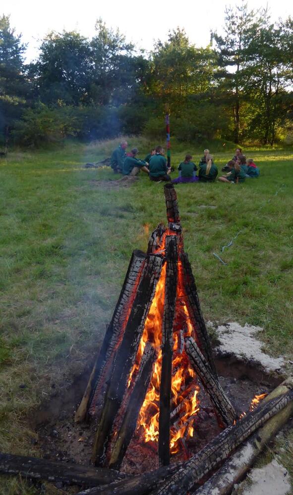 Spejdersamling mens baalet braender ud 2