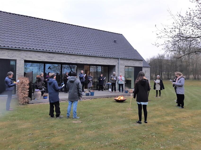 Store Bededag i præstegårdshaven