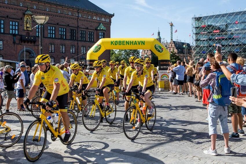 Team Rynkeby når til Paris før Tour de France feltet