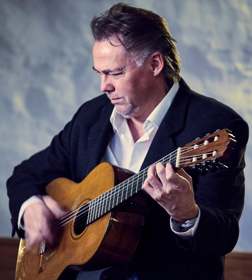 Guitar-virtuosen Kaare Norge giver koncert i Østbirk Kirke