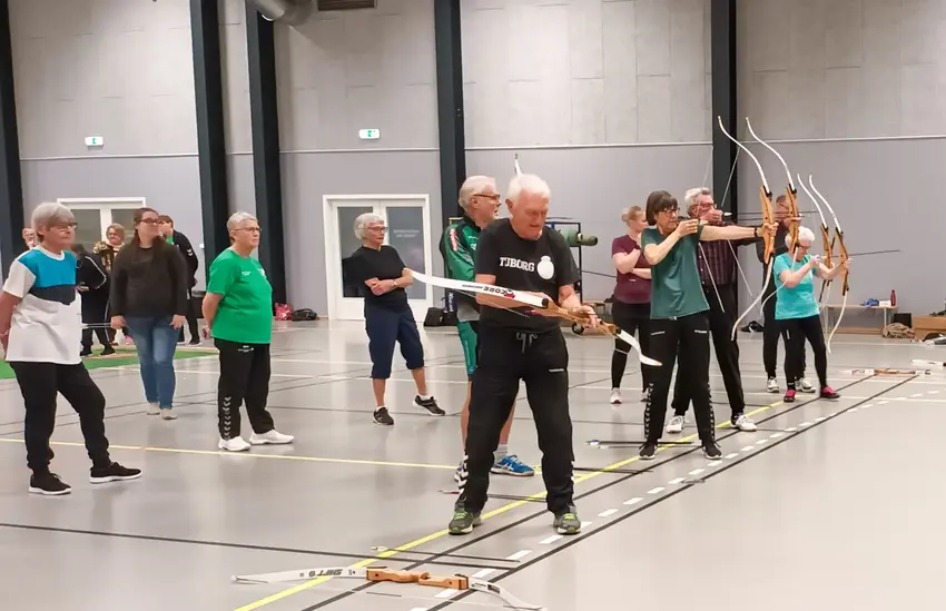 Østbirk-seniorerne skød med bue og pil