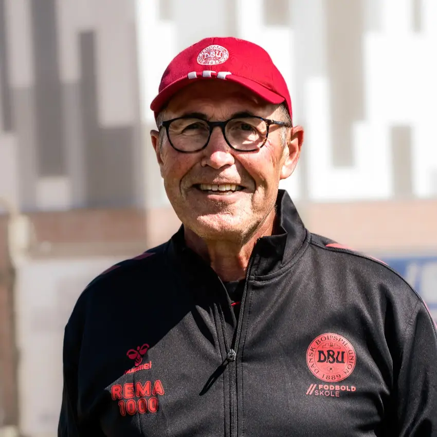 Leif Pedersen siger farvel til Østbirk Fodboldskole
