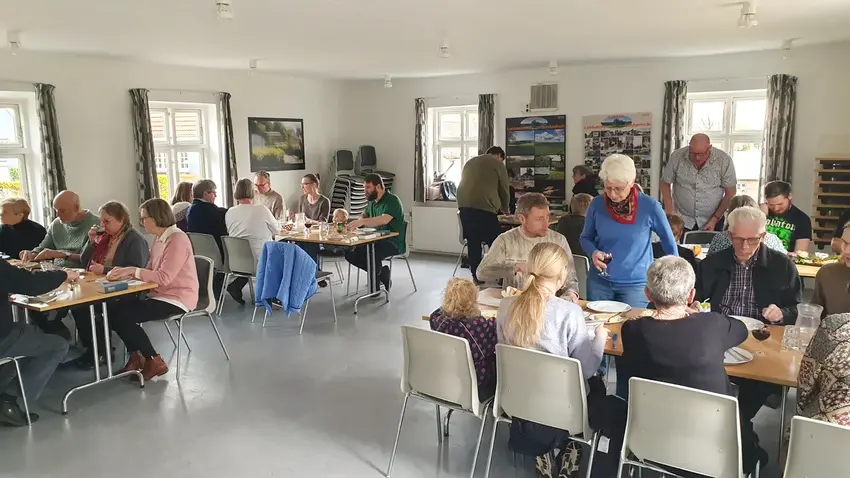 En aften med fællesskab og hveder i Lundum