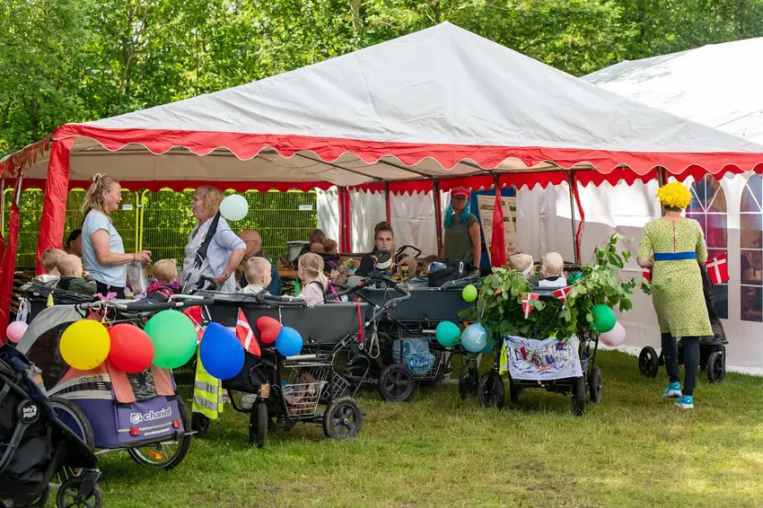 Hovedgård Byfest: En fortryllende formiddag for børnene