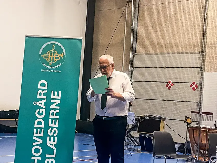 Festlig torsdag i Hovedgård: Musik, fællessang og masser af smil