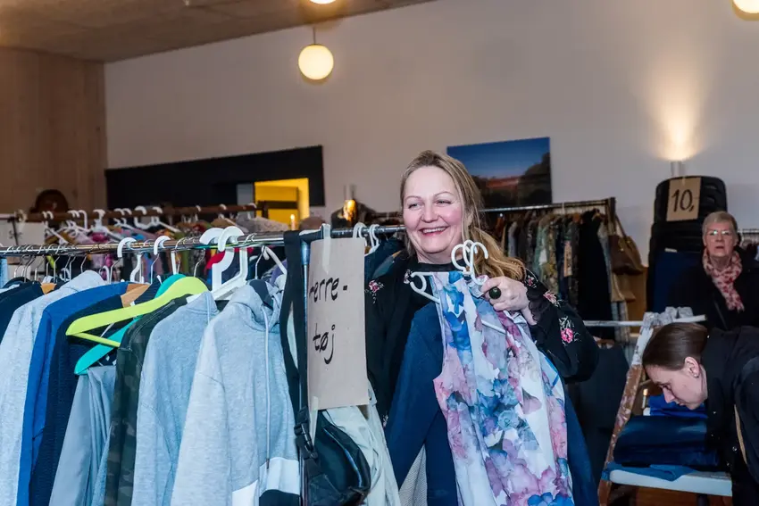 Kæmpe tøjbutik åbner søndag – kom og gør et kup