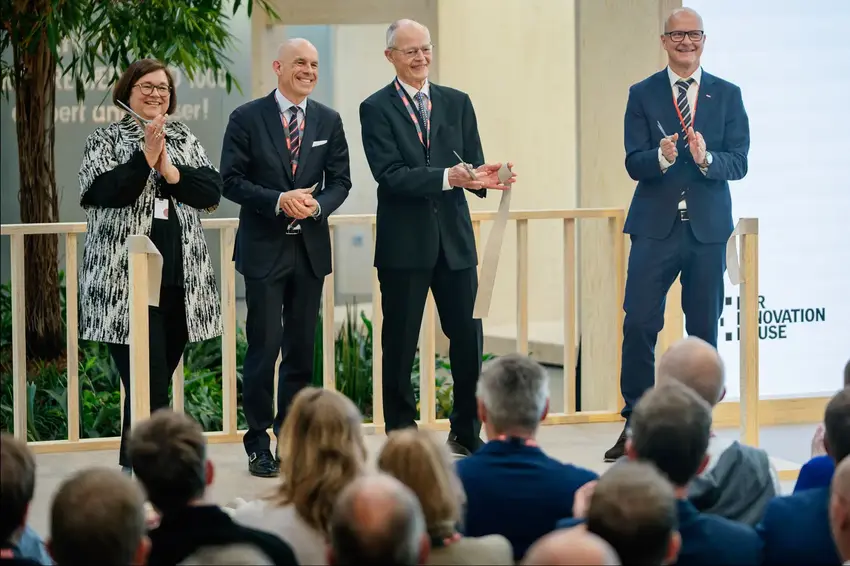 VELUX - Østbirk Bygningsindustri ØB