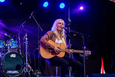 Mosstock Festival: Tre dage med fest og farver!