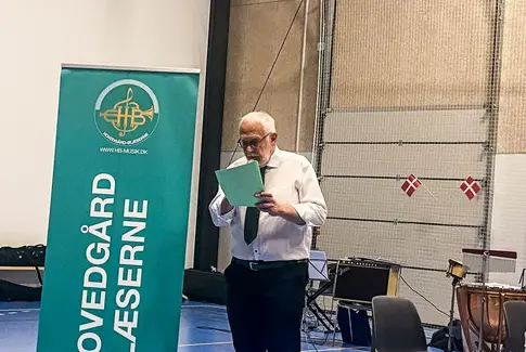 Festlig torsdag i Hovedgård: Musik, fællessang og masser af smil