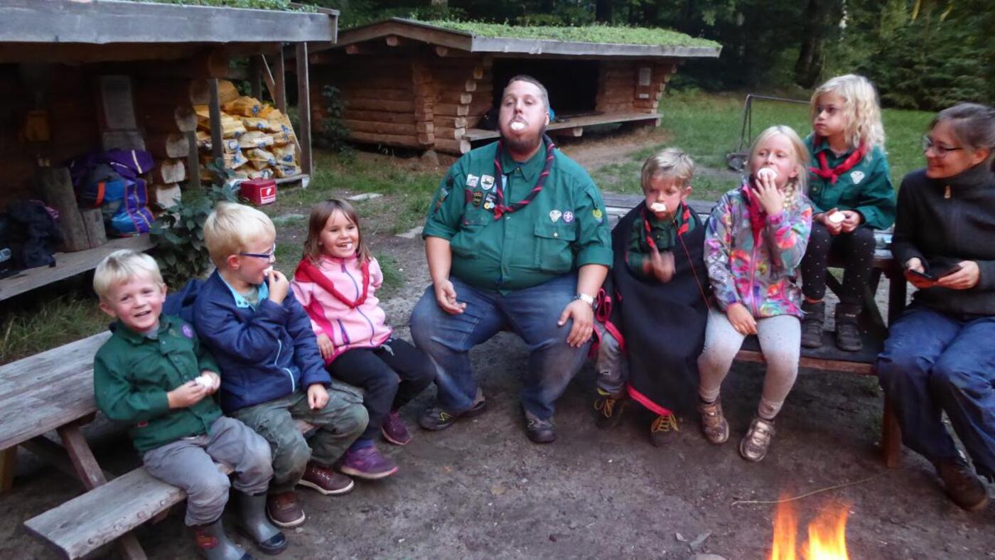 Hvem kan have flest skumfiduser i munden