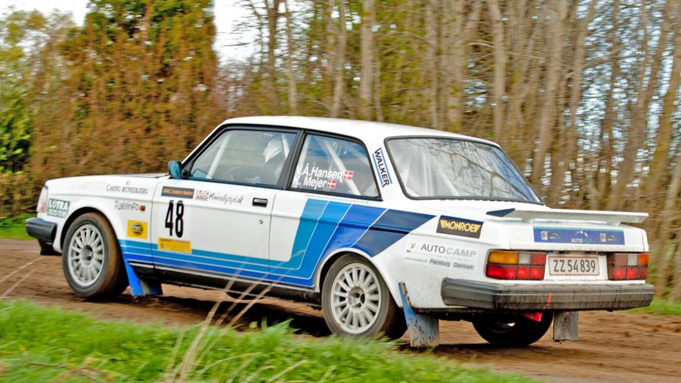 Kurt mejer horsens og vagn aage hansen vejle igennem mudderhuller i cimbern rallye 2017