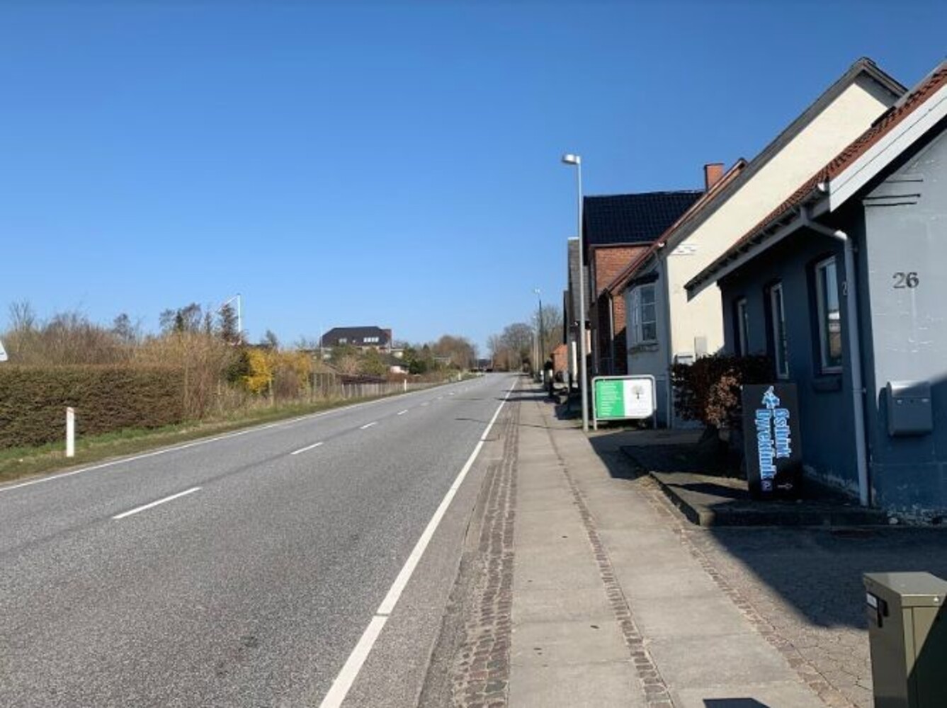 Lara   oestbirks hovedgade helt oede i disse corona tider