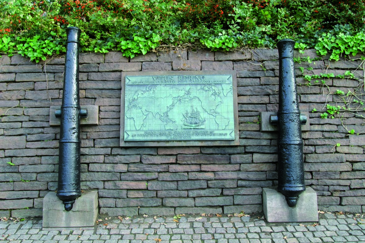 Minde med kanoner copy