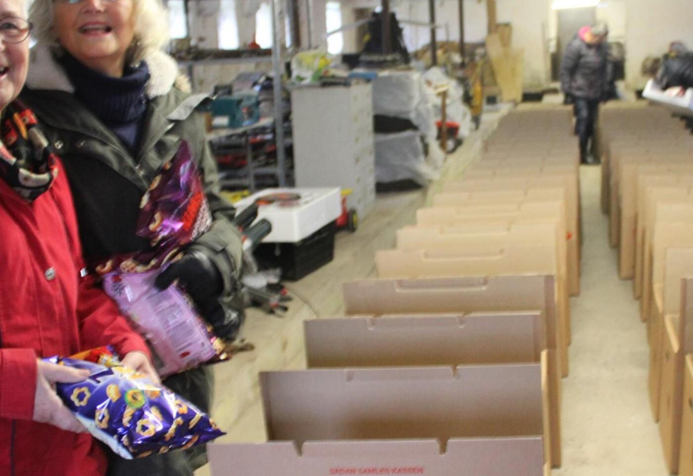 Pakning af julehjaelpen