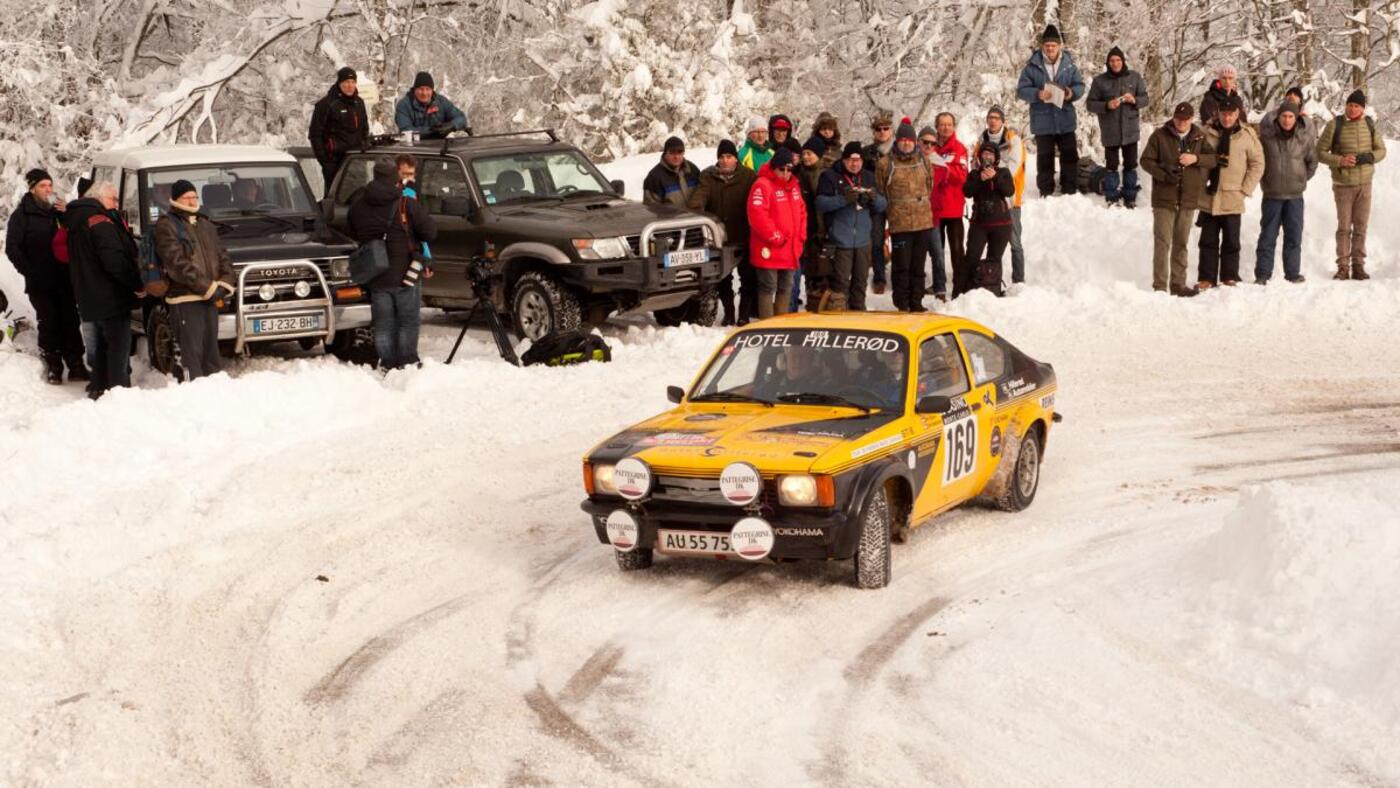 Per vilslev og erik andersen forcerer sneen i rallye monte carlo historique 2019