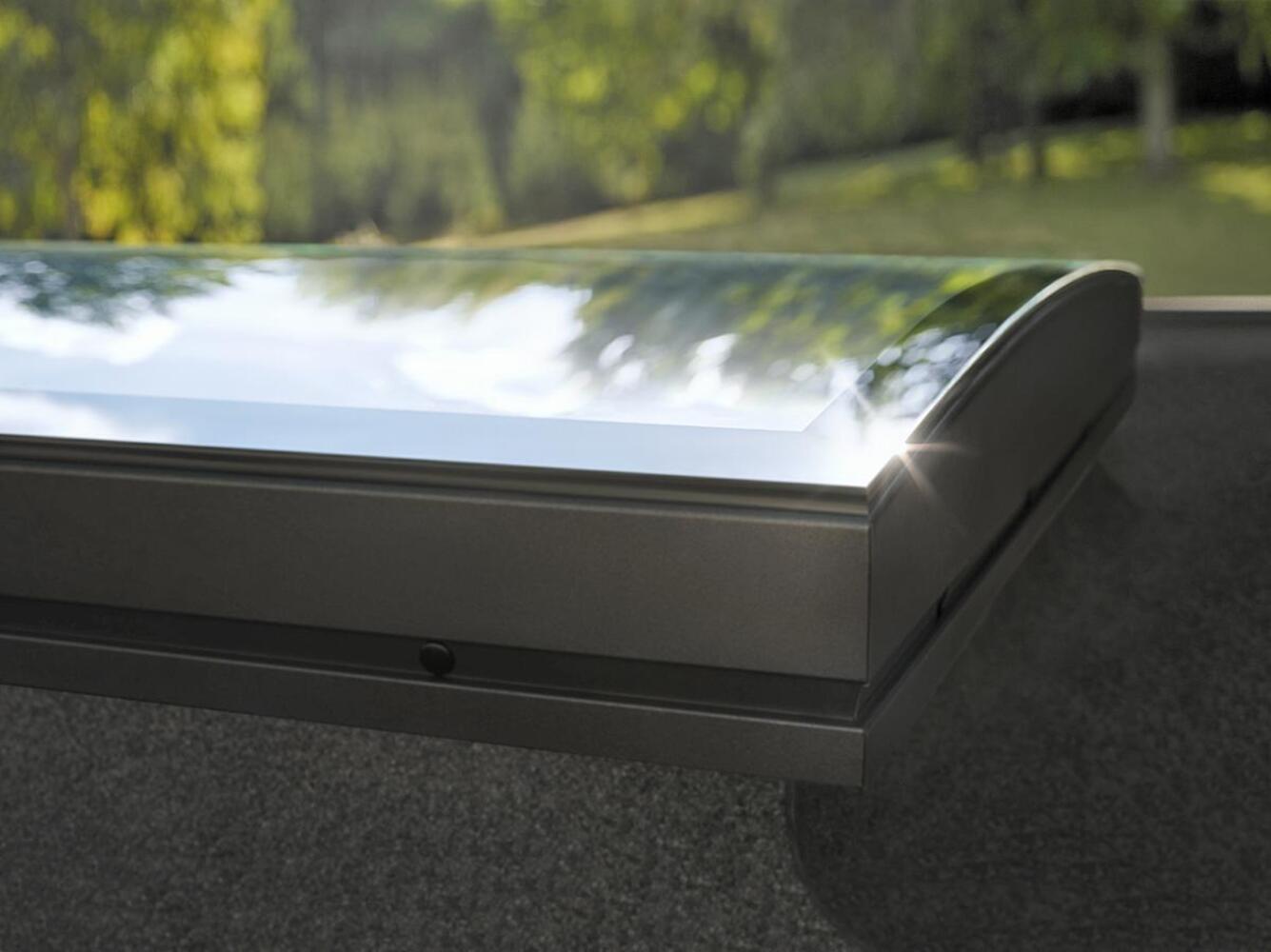 Velux fladtagsvindue med buet glas 2