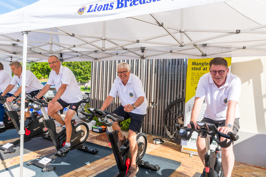 Fest i gaden for hele folket