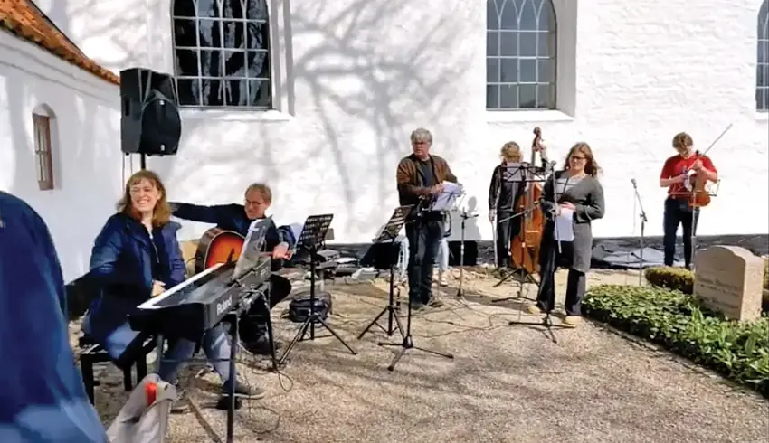 Påskekoncert udendørs