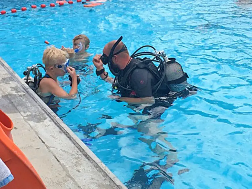 Børn og unge trodsede vejret og fik en fantastisk oplevelse