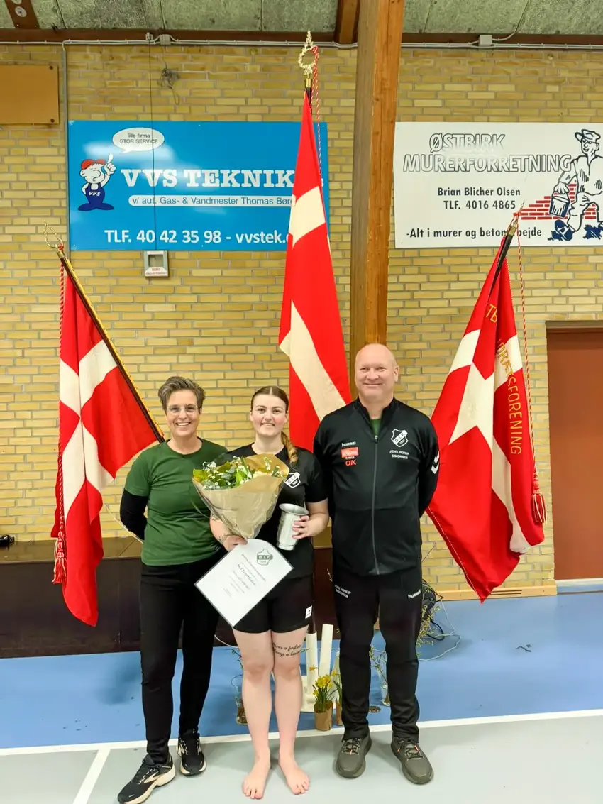 Mai Torp Madsen i Østbirkhallen blev årets leder