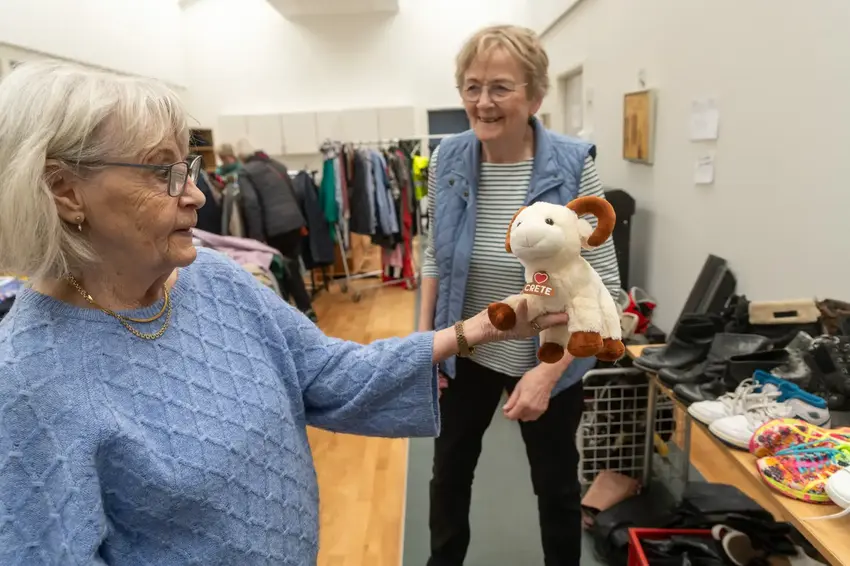 Røde Kors Loppemarked i Østbirk