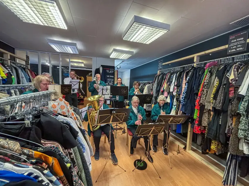 Røde Kors åbner Outlet i Hovedgård