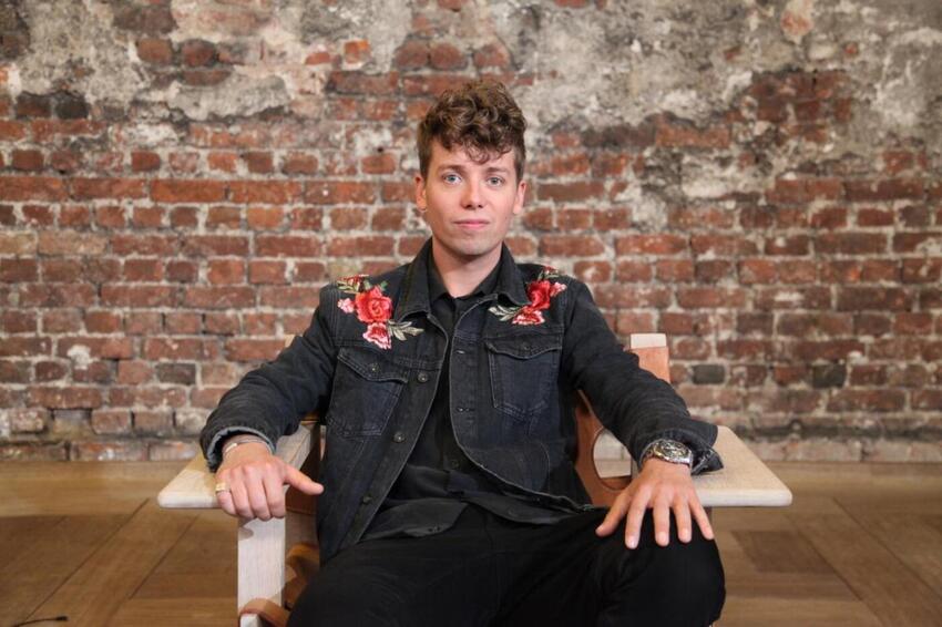 DR1 går på jagt efter Danmarks bedste portrætmaler