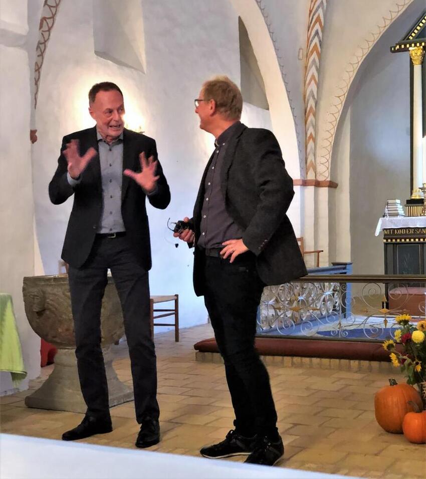 Stor tilslutning til det onde!