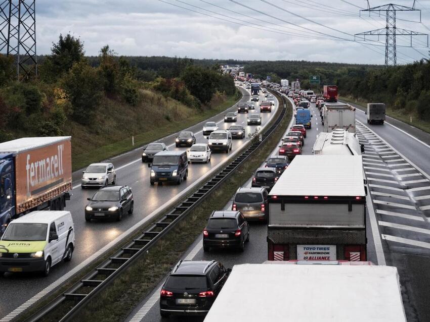 Politiindsats på E-45 viser behov for genopfriskning af færdselsreglerne