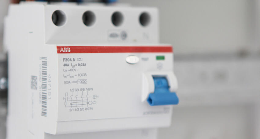 Denne lille knap kan redde dit og familiens liv