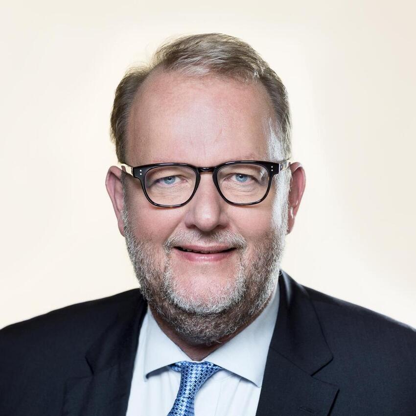 Regeringen vil effektivisere, ikke privatisere vand- og varmesektoren