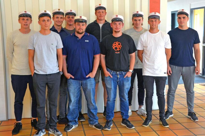 De 10 første EUX-tømrere i Horsens er færdiguddannet