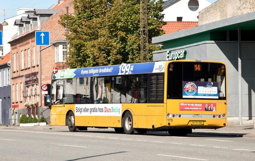 Shuttlebusser til havefesten – næsten