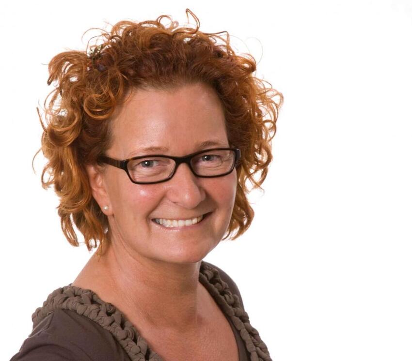 Kvinde og Kvinde Imellem