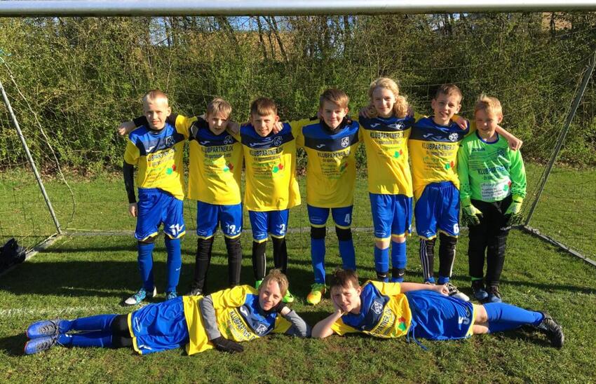 Hovedgårddrenge i nye spilledragter