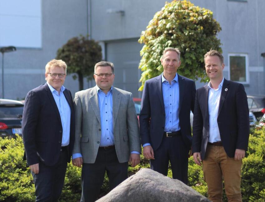 Socialdemokratisk spidskandidat besøger Horsens-fabrik