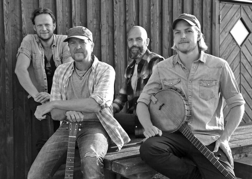 H.P. Lange med band på KulisseLageret