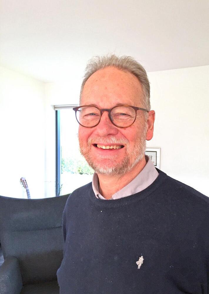 Mogens Elbæk fortæller i Østbirk Præstegård