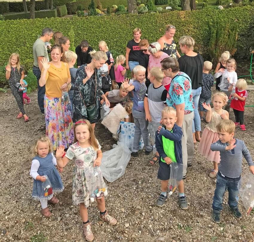 Skattejagt og gudstjeneste i Østbirk