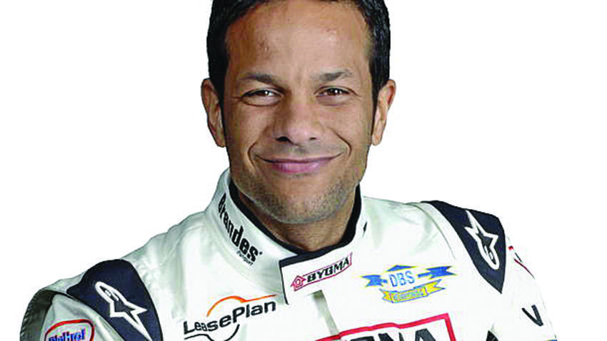 Jason Watt fyrer op under de frivillige