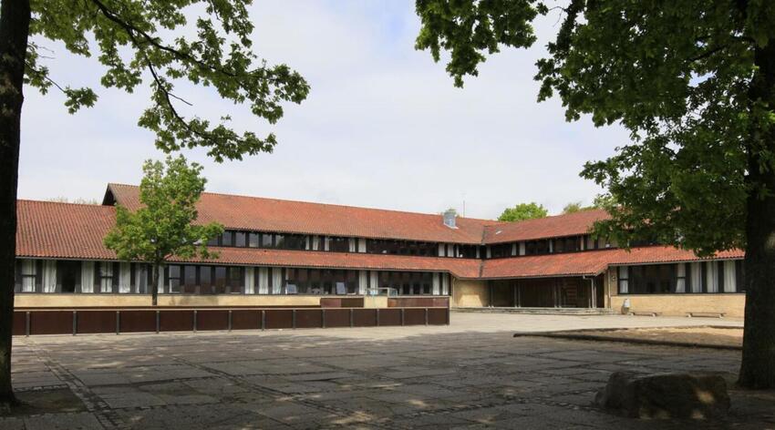 Ulovligt fravær faldet markant