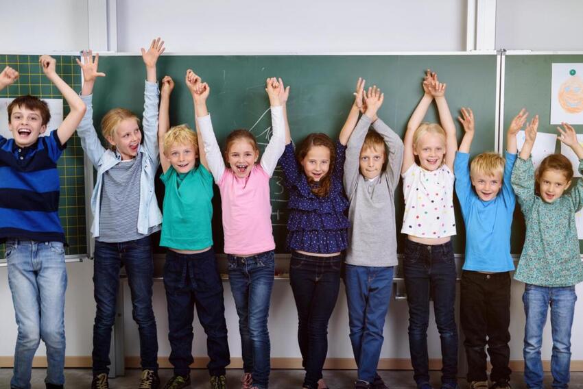 Hovedgård Skole og Løsning Skole får Skolemælkslegat