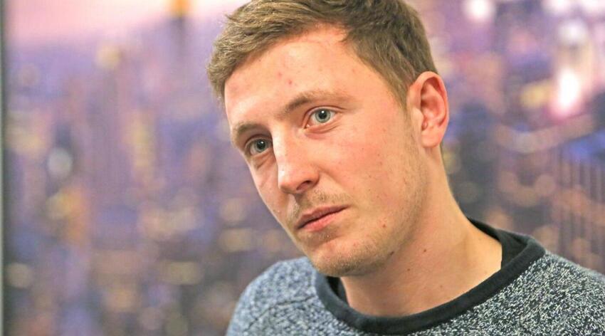 Alvorlig hjerneskade lagde Rasmus ned