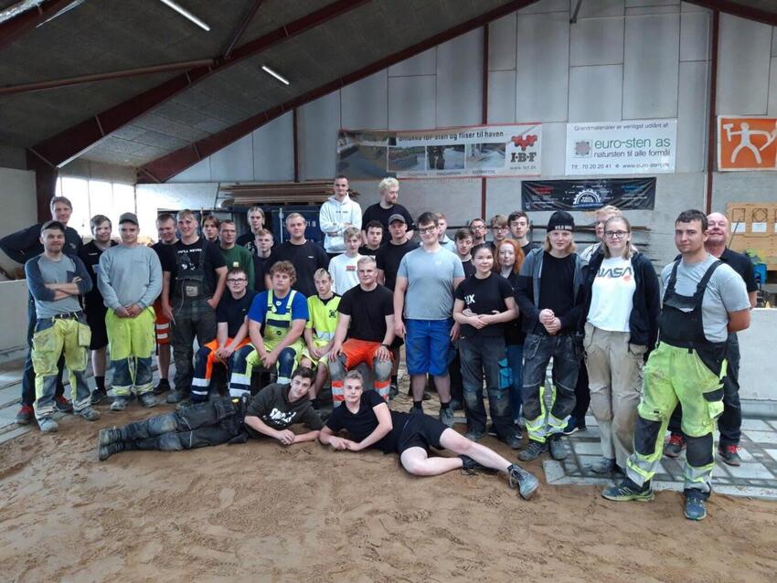 Godt samarbejde med virksomheder sikrer unge en læreplads