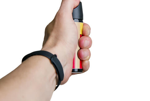 Her kan du aflevere din peberspray