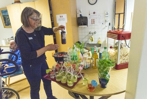 Fest og farver på plejecentrene