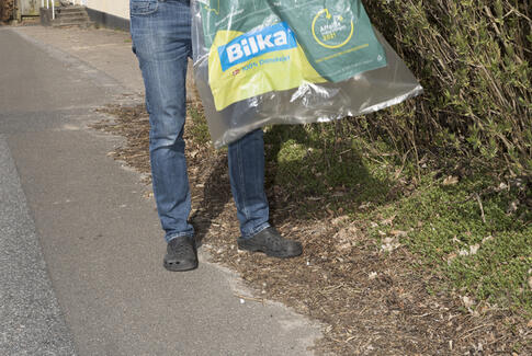 Allan tager skraldet i Gantrup