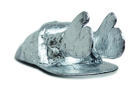 Klaphat af sølvpapir ser dagens lys