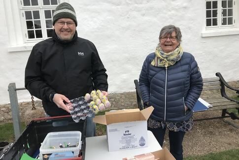 Påskedag på Østbirk kirkegård