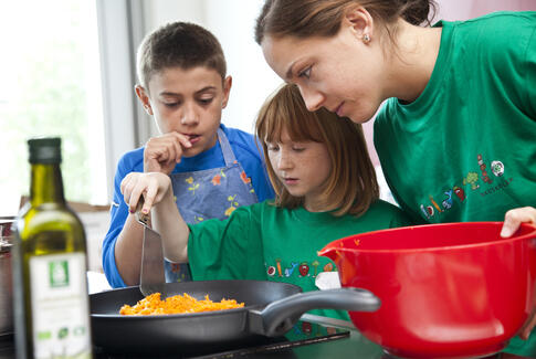 Madskoler søger flere frivillige efter overvældende interesse